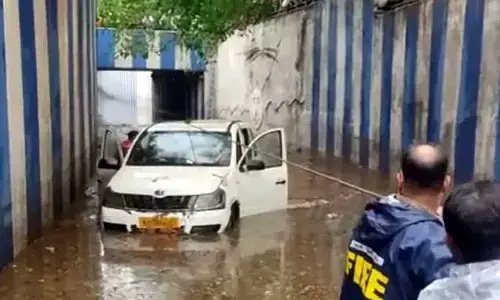 వర్షం నీటిలో చిక్కుకుని సాఫ్ట్‌వేర్ ఇంజినీర్ మృతి.. ఎఫ్ఐఆర్ నమోదు