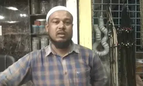 బిల్లులపై సంతకం పెట్టాలంటే 2 శాతం ఇవ్వాల్సిందే