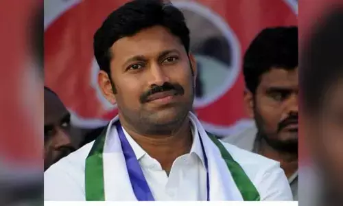 అవినాష్ రెడ్డి తల్లి హెల్త్ బులెటిన్ విడుదల.. CBI అధికారుల రాకతో హైటెన్షన్