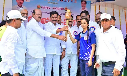 క్రీడాకారుల ప్రతిభను వెలికితీసేందుకే సీఎం కప్ : మంత్రి వేముల ప్రశాంత్ రెడ్డి