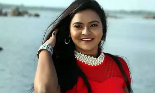కాలు విరిగినా బెడ్‌పై రెచ్చిపోయిన రోహిణి.. ఆ ఇద్దరితో కలిసి..! వీడియో వైరల్