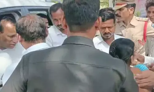 మంత్రి మల్లారెడ్డికి నిరసన సెగ..
