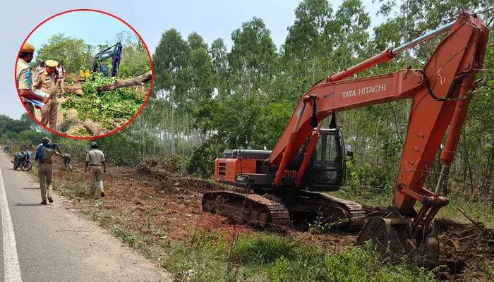 ఫారెస్ట్ VS రెవెన్యూ.. విస్తరణ పనులతో వార్ ఫారెస్ట్ VS రెవెన్యూ.. విస్తరణ పనులతో వార్