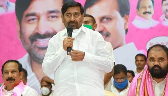 Minister Jagadish Reddy : మంత్రి జగదీశ్రెడ్డి కీలక నిర్ణయం.. డిస్మిస్ ఆర్టిజన్లు విధుల్లోకి Minister Jagadish Reddy : మంత్రి జగదీశ్రెడ్డి కీలక నిర్ణయం.. డిస్మిస్ ఆర్టిజన్లు విధుల్లోకి
