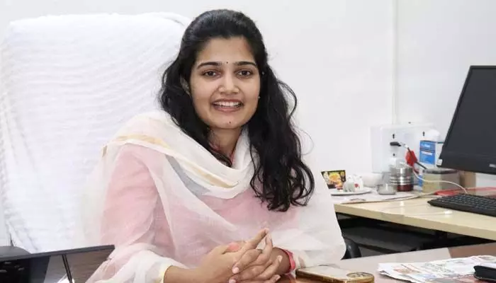 ఇంటర్నెట్ సహాయంతో ప్రిపేర్ అయ్యా.. దిశ ఇంటర్వ్యూలో సివిల్స్ మూడవ ర్యాంకర్ ఉమా హారతి ఇంటర్నెట్ సహాయంతో ప్రిపేర్ అయ్యా.. దిశ ఇంటర్వ్యూలో సివిల్స్ మూడవ ర్యాంకర్ ఉమా హారతి