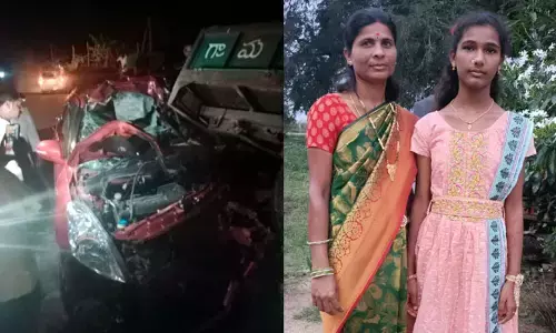 విషాదం.. కారు ట్రాక్టర్‌ను ఢీకొనడంతో తల్లీకూతురు స్పాట్ డెడ్