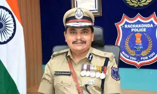 ఆయన శిష్యుల్లో 150 మందికి సివిల్స్ ర్యాంకులు.. ఇంతకు ఆయనెవరో తెలుసా?