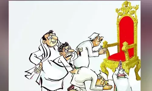 నేనంటే నేనే... ఎమ్మెల్యే సీటు పై నో క్లారిటీ..!