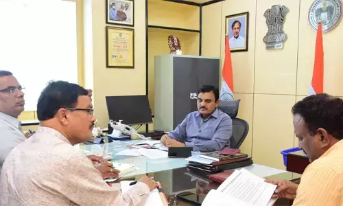 సబ్ సెంటర్ల నిర్మాణ పనులు వేగవంతంగా పూర్తి చేయాలి : మంత్రి హరీష్ రావు