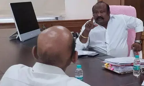 ధాన్యం కొనుగోళ్లపై మంత్రి గంగుల కమలాకర్ సమీక్ష