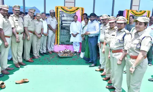 ఆర్టీవో కార్యాలయాన్ని ప్రారంభించిన మంత్రి అల్లోల..