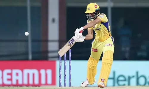 IPL 2023: హాఫ్ సెంచరీతో మెరిసిన రుతురాజ్..