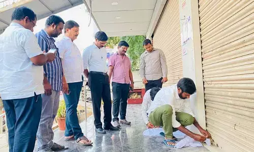 కనీస ప్రమాణాలు పాటించని ఆసుపత్రి సీజ్‌..