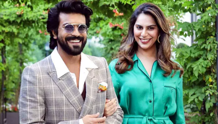 కూతురికి ఆహీరోయిన్ పేరు కన్ఫామ్ చేసిన రామ్ చరణ్.. ఆమెపై ఉన్న పిచ్చిప్రేమతోనేనా? కూతురికి ఆహీరోయిన్ పేరు కన్ఫామ్ చేసిన రామ్ చరణ్.. ఆమెపై ఉన్న పిచ్చిప్రేమతోనేనా?