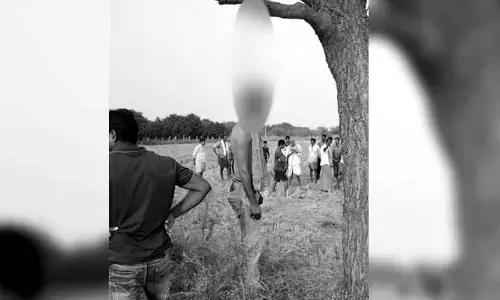 అప్పుల బాధతో రైతు ఆత్మహత్య