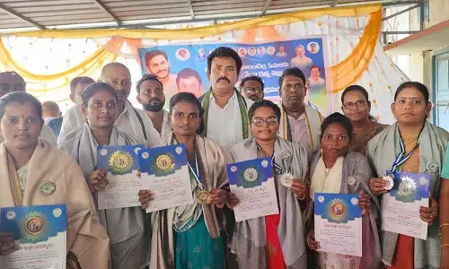 ప్రభుత్వానికి ప్రజలకు మధ్య వారధులు వాలంటీర్లు.. రాష్ట్ర నెడ్ క్యాప్ చైర్మన్ కె.కె.రాజు