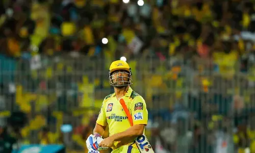 అతని వల్లే గెలిచాం.. రిటైర్మెంట్‌పై క్లారిటీ ఇచ్చిన ధోని