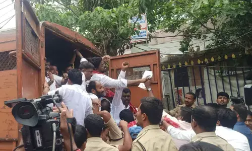 ఉద్రిక్తతల మధ్య యాదవుల ఛలో గాంధీభవన్ ముట్టడికి యత్నం..