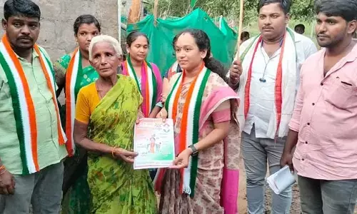 ఇంటికి రూ.5 లక్షలు.. ఐదు వందలకే సిలిండర్!