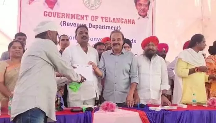 నెరవేరిన సిక్కుల సొంతింటి కల: ఎంపీ రంజిత్ రెడ్డి నెరవేరిన సిక్కుల సొంతింటి కల: ఎంపీ రంజిత్ రెడ్డి