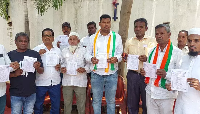బాప్ ఏక్ నెంబర్.. బేటా దస్ నెంబర్ వలె ఎమ్మెల్యే జీవన్ రెడ్డి తీరు.. బాప్ ఏక్ నెంబర్.. బేటా దస్ నెంబర్ వలె ఎమ్మెల్యే జీవన్ రెడ్డి తీరు..