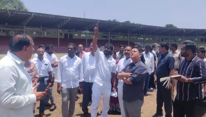 సీఎం కప్ టోర్నీని విజయవంతం చేయాలి: మంత్రి శ్రీనివాస్ గౌడ్ సీఎం కప్ టోర్నీని విజయవంతం చేయాలి: మంత్రి శ్రీనివాస్ గౌడ్