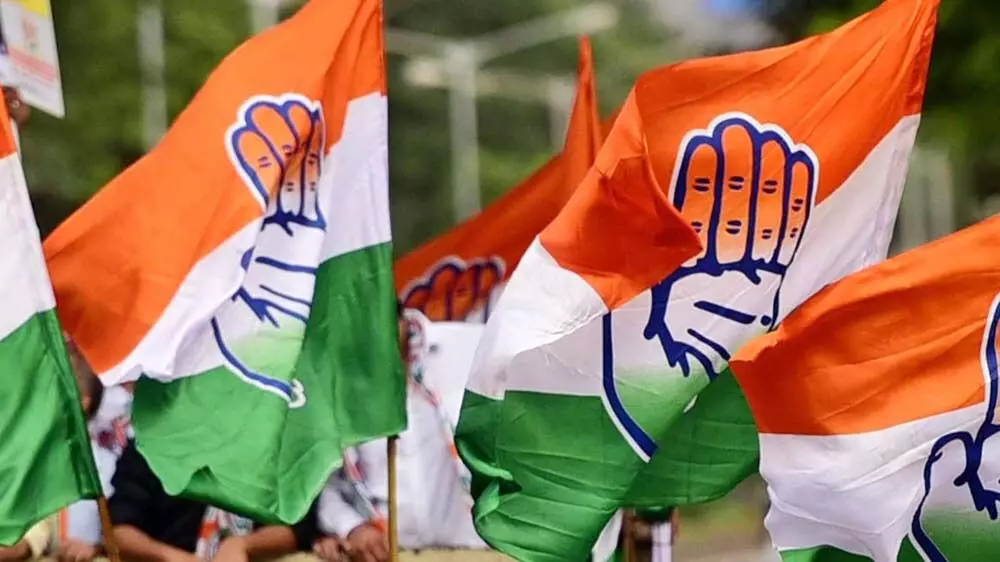 శశి రీ ఎంట్రీ.. మారనున్న మెదక్ రాజకీయ ముఖ చిత్రం! శశి రీ ఎంట్రీ.. మారనున్న మెదక్ రాజకీయ ముఖ చిత్రం!