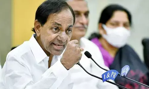 ప్రజా వ్యతిరేకతను తగ్గించేందుకు KCR భారీ స్కెచ్.. ఎన్నికల వేళ గులాబీ బాస్ వ్యూహం ఫలిస్తుందా..?