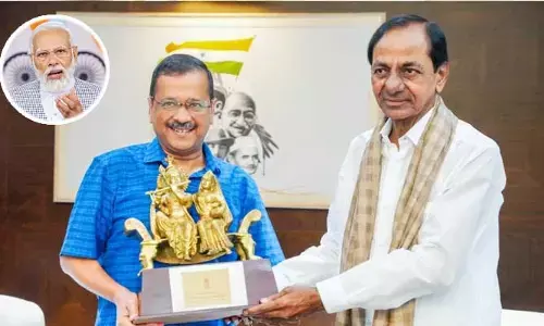 మోడీ మీటింగ్ సమయంలో హైదరాబాద్‌లో ముగ్గురు సీఎంల భేటీ!