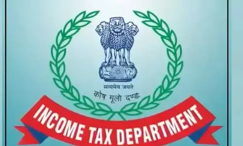 HYD: రియల్ ఎస్టేట్  సంస్థలపై ఐటీ దాడులు.. నగదు, డాక్యుమెంట్లు సీజ్