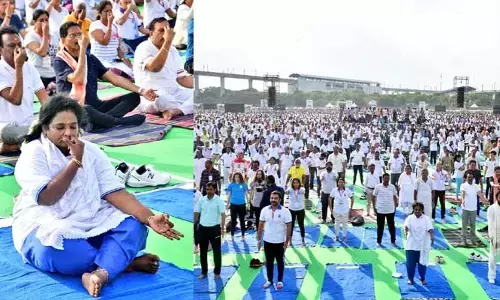 హైదరాబాద్ పరేడ్ గ్రౌండ్‌లో ‘యోగా మహోత్సవ్’