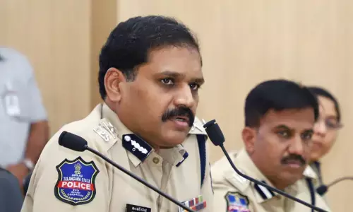 రాష్ట్ర అవతరణ వేడుకలు.. సిబ్బందికి సైబరాబాద్ సీపీ స్టీఫెన్ రవీంద్ర కీలక ఆదేశాలు