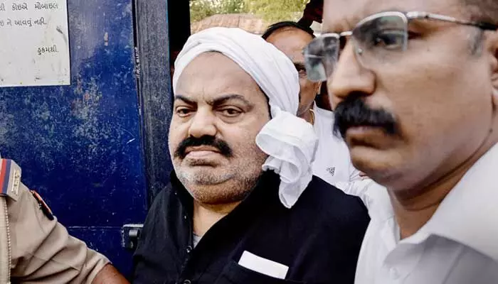 డాన్ చచ్చినా అనుచరుల ఆగడాలు ఆగలే! డాన్ చచ్చినా అనుచరుల ఆగడాలు ఆగలే!