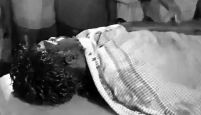 రాయచోటిలో దారుణం.. పెట్రోల్ ట్యాంకులో పడి ముగ్గురు మృతి రాయచోటిలో దారుణం.. పెట్రోల్ ట్యాంకులో పడి ముగ్గురు మృతి