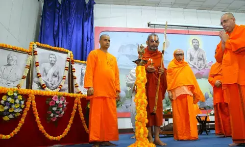రామకృష్ణ మిషన్‌ సేవలు మరువలేనివి: త్రిదండి చిన్నజీయర్‌ స్వామి