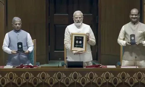 75 రుపాయల నాణెంను ఆవిష్కరించిన ప్రధాని మోడీ
