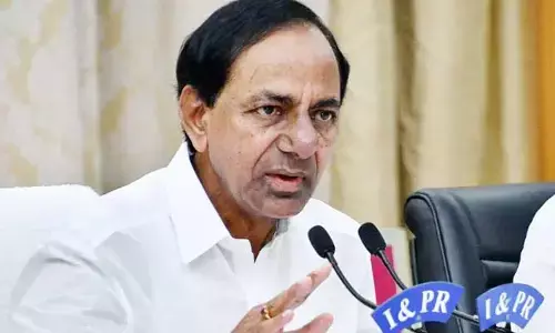 రాజకీయాల్లో ఒంటరైన కేసీఆర్.. ఒక్కొక్కరుగా దూరం పెడుతున్న అన్ని పార్టీల నేతలు!