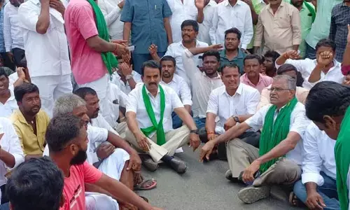తరుగు తీస్తే తాట తీయండి.. రైతులకు మాజీ మంత్రి జూపల్లి పిలుపు..