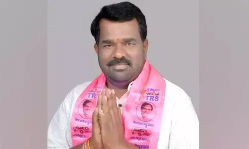 సోమారం గ్రామ సర్పంచ్ పై సస్పెన్షన్ వేటు..