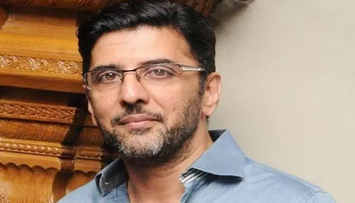 Pridhvi : కారు డ్రైవర్ మాట విని 100 ఎకరాలను పోగొట్టుకున్న టాలీవుడ్ నటుడు Pridhvi : కారు డ్రైవర్ మాట విని 100 ఎకరాలను పోగొట్టుకున్న టాలీవుడ్ నటుడు