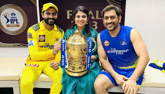 IPL 2023 : విజయం తర్వాత జడేజా భార్య చేసిన పని వైరల్.. స్టేడియంలోకి వస్తూనే..