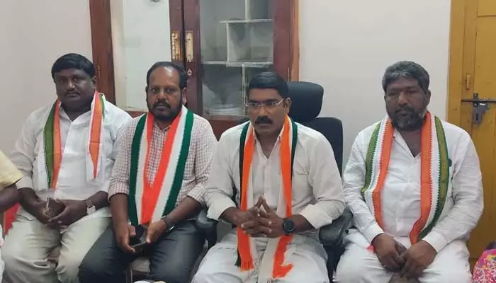 ఏం సాధించారని తెలంగాణ రాష్ట్ర అవతరణ దశాబ్ది ఉత్సవాలు: మాజీ ఎమ్మెల్యే సంపత్ కుమార్ ఏం సాధించారని తెలంగాణ రాష్ట్ర అవతరణ దశాబ్ది ఉత్సవాలు: మాజీ ఎమ్మెల్యే సంపత్ కుమార్