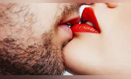 మీ పెదవులు ఇలా ఉంటే మీ లవర్ అస్సలు వదిలిపెట్టడు..