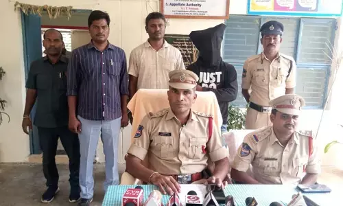 నార్లపూర్ హత్యకేసులో లొంగిపోయిన నిందితుడు..