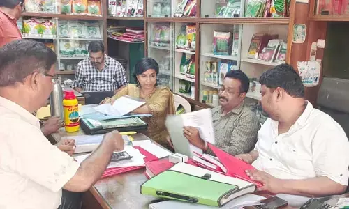 ఫర్టిలైజర్ దుకాణాల్లో విజిలెన్స్ అధికారుల దాడులు..