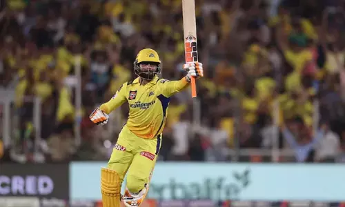 గుజరాత్⁬ను ఓడించిన గుజరాతీ.. ఆయనపై నెట్టింట్ల వైరల్ కామెంట్స్