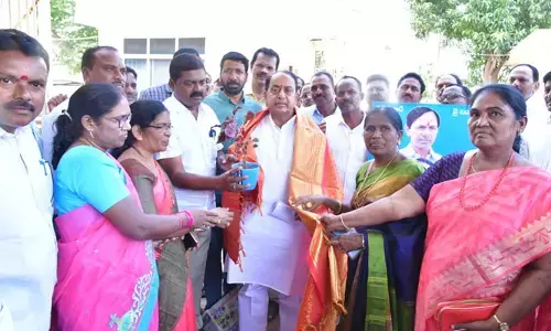 వైద్యారోగ్య ఉద్యోగులకు అండగా ఉంటా.. మంత్రి అల్లోల ఇంద్రకరణ్ రెడ్డి