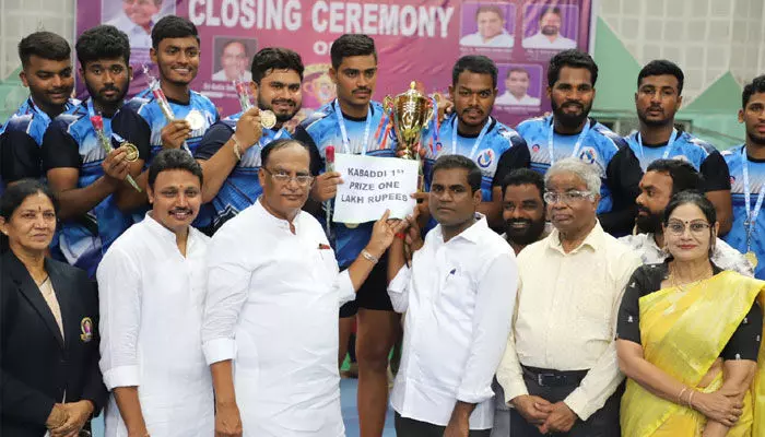 సీఎం కప్ - 2023 రాష్ట్ర స్థాయి ముగింపు పోటీలకు ఎమ్మేల్యే భగత్.. సీఎం కప్ - 2023 రాష్ట్ర స్థాయి ముగింపు పోటీలకు ఎమ్మేల్యే భగత్..