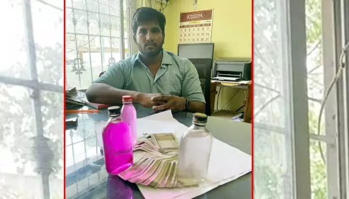Kakinada: రూ. 40 వేల కోసం అడ్డంగా బుక్కైన ఏఈ Kakinada: రూ. 40 వేల కోసం అడ్డంగా బుక్కైన ఏఈ