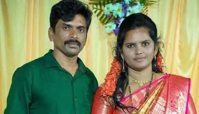 Nellore: గంటల వ్యవధిలో దంపతుల మృత్యువాత Nellore: గంటల వ్యవధిలో దంపతుల మృత్యువాత